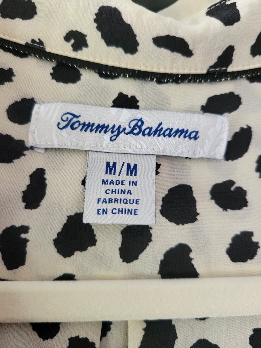 Tommy Bahama Darling Dots Long-Sleeve Silk Shirt Ivory Black Size M - Picture 3 of 5